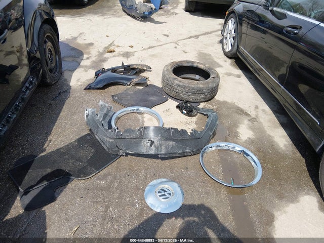 44848893 :رقم المزاد ، 3VWF17AT2GM639039 vin ، 2016 Volkswagen Beetle 1.8t Classic مزاد بيع