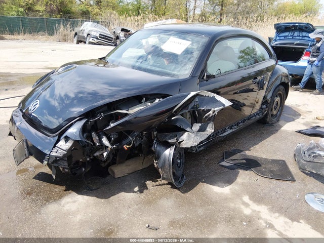 44848893 :رقم المزاد ، 3VWF17AT2GM639039 vin ، 2016 Volkswagen Beetle 1.8t Classic مزاد بيع