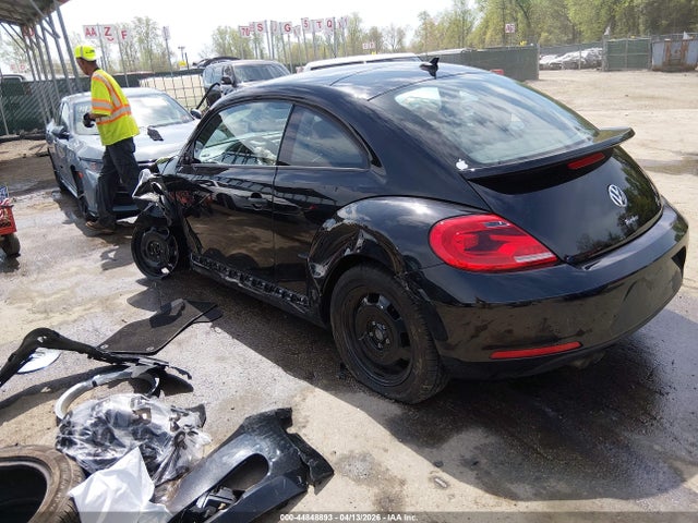 44848893 :رقم المزاد ، 3VWF17AT2GM639039 vin ، 2016 Volkswagen Beetle 1.8t Classic مزاد بيع