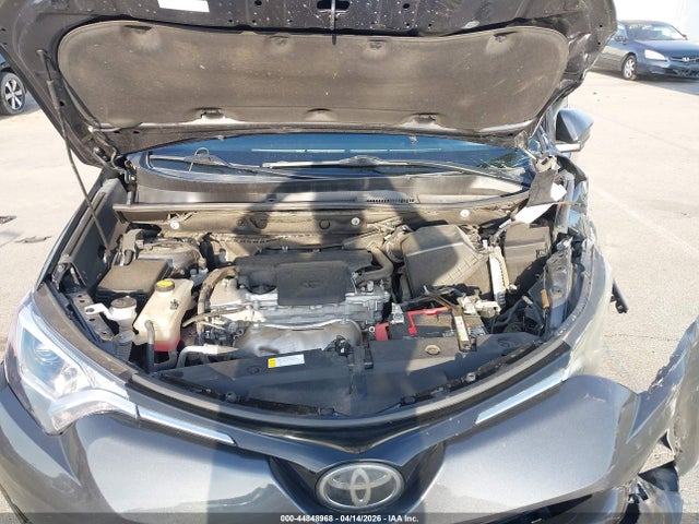44848968 :رقم المزاد ، 2T3WFREV7JW506875 vin ، 2018 Toyota Rav4 Xle مزاد بيع
