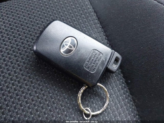 44848968 :رقم المزاد ، 2T3WFREV7JW506875 vin ، 2018 Toyota Rav4 Xle مزاد بيع