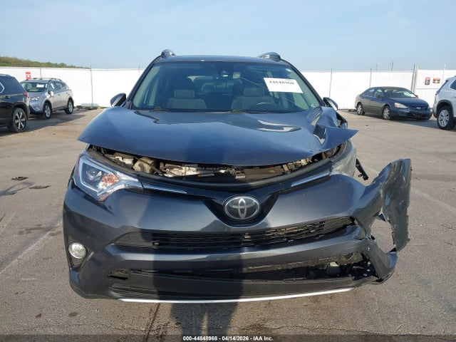 44848968 :رقم المزاد ، 2T3WFREV7JW506875 vin ، 2018 Toyota Rav4 Xle مزاد بيع