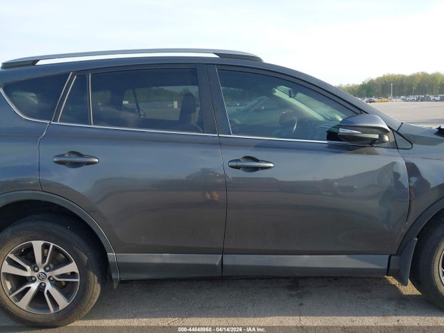 44848968 :رقم المزاد ، 2T3WFREV7JW506875 vin ، 2018 Toyota Rav4 Xle مزاد بيع