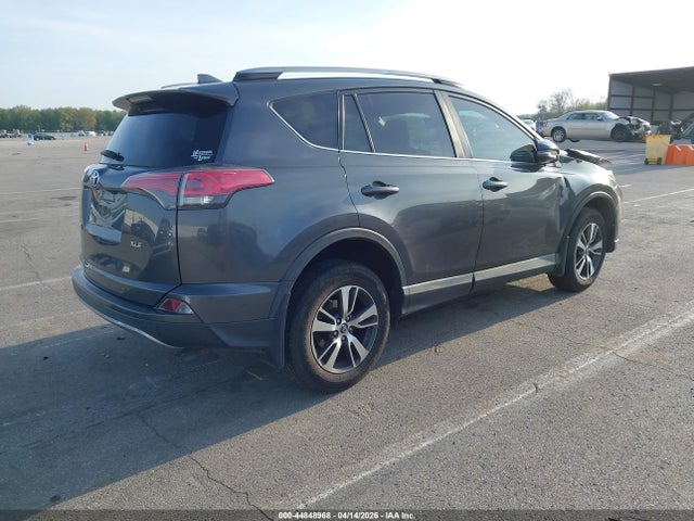 44848968 :رقم المزاد ، 2T3WFREV7JW506875 vin ، 2018 Toyota Rav4 Xle مزاد بيع