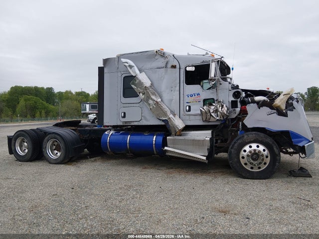 Продажа на аукционе авто 2015 Kenworth Construction T800, vin: 1XKDD49XXFJ455040, номер лота: 44848969