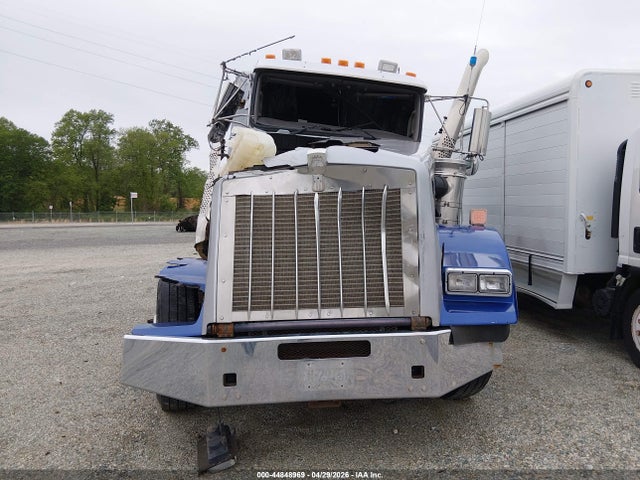 Продажа на аукционе авто 2015 Kenworth Construction T800, vin: 1XKDD49XXFJ455040, номер лота: 44848969