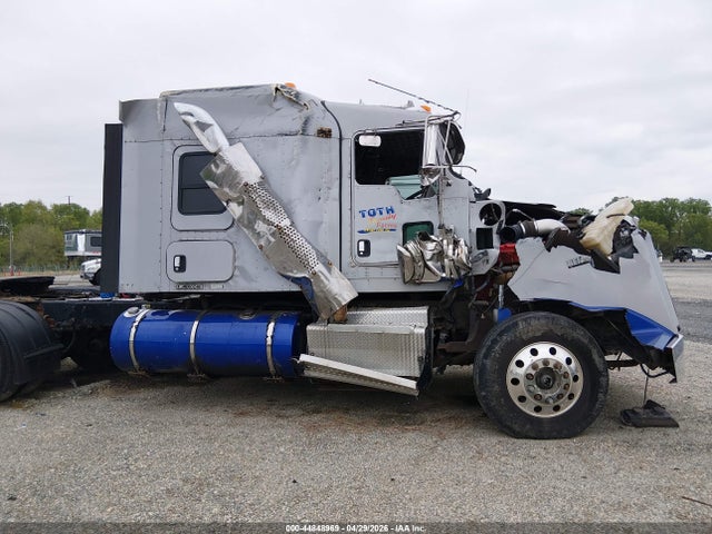 Продажа на аукционе авто 2015 Kenworth Construction T800, vin: 1XKDD49XXFJ455040, номер лота: 44848969