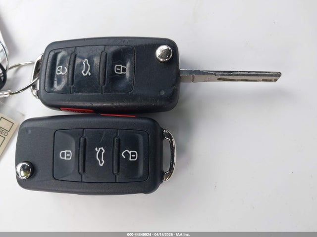 Продаж на аукціоні авто 2017 Volkswagen Passat 1.8t R-line, vin: 1VWDT7A35HC020391, номер лоту: 44849024