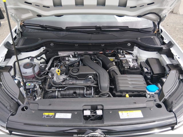 Aukcja sprzedaży 2025 Volkswagen Taos 1.5t Se, vin: 3VVVC7B25SM030276, numer aukcji: 44849037