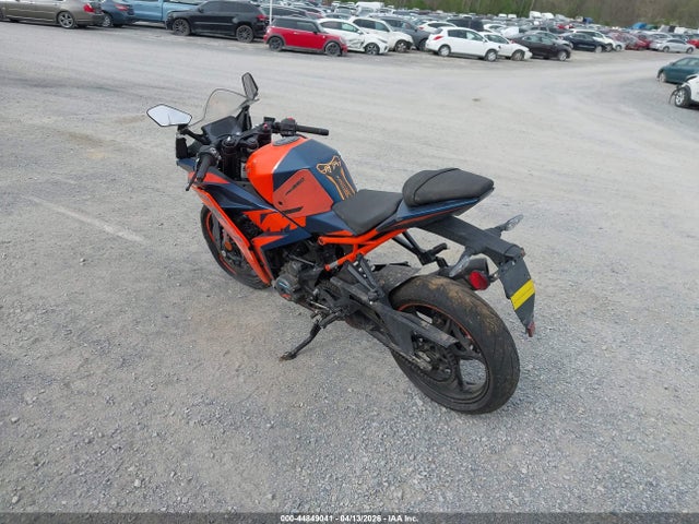 2022 Ktm 390 Rc მანქანა იყიდება აუქციონზე, vin: MD2JYJ402NC214212, აუქციონის ნომერი: 44849041