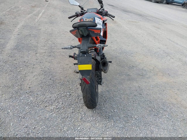 2022 Ktm 390 Rc მანქანა იყიდება აუქციონზე, vin: MD2JYJ402NC214212, აუქციონის ნომერი: 44849041