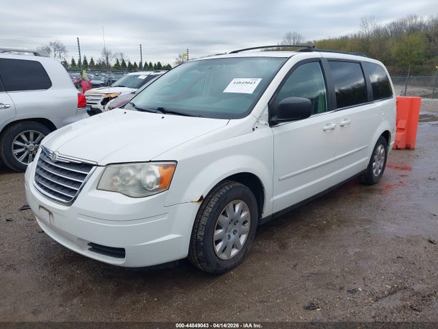 2010 CHRYSLER TOWN & COUNTRY 2A4RR4DE2AR309786 Photo 1