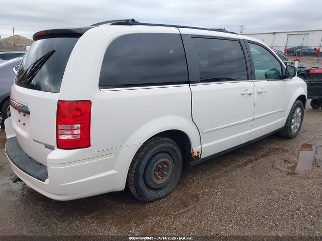 2010 CHRYSLER TOWN & COUNTRY 2A4RR4DE2AR309786 Photo 3
