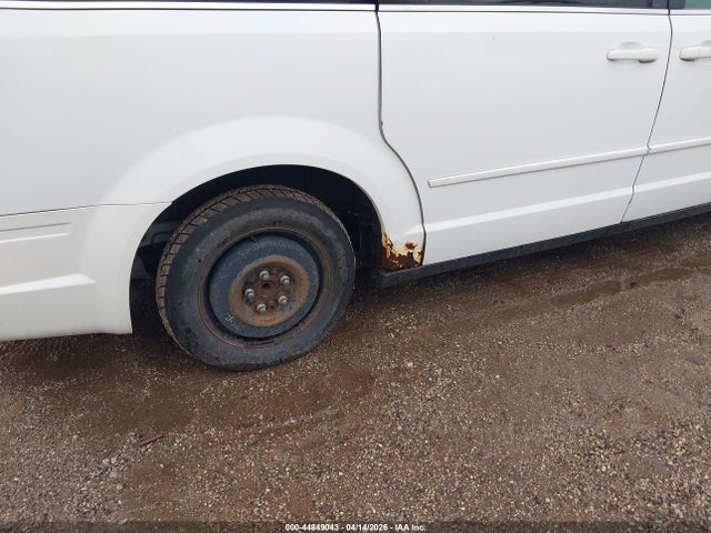 2010 CHRYSLER TOWN & COUNTRY 2A4RR4DE2AR309786 Photo 5