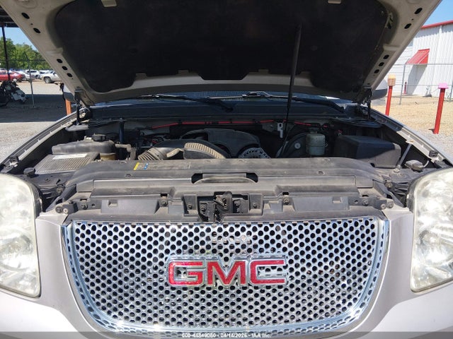 44849060 :رقم المزاد ، 1GKFC66898J186410 vin ، 2008 Gmc Yukon Xl 1500 Denali مزاد بيع