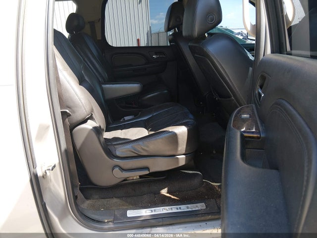 44849060 :رقم المزاد ، 1GKFC66898J186410 vin ، 2008 Gmc Yukon Xl 1500 Denali مزاد بيع
