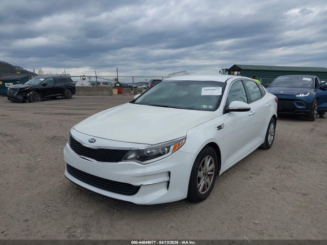 2017 Kia Optima Lx მანქანა იყიდება აუქციონზე, vin: 5XXGT4L38HG177926, აუქციონის ნომერი: 44849077