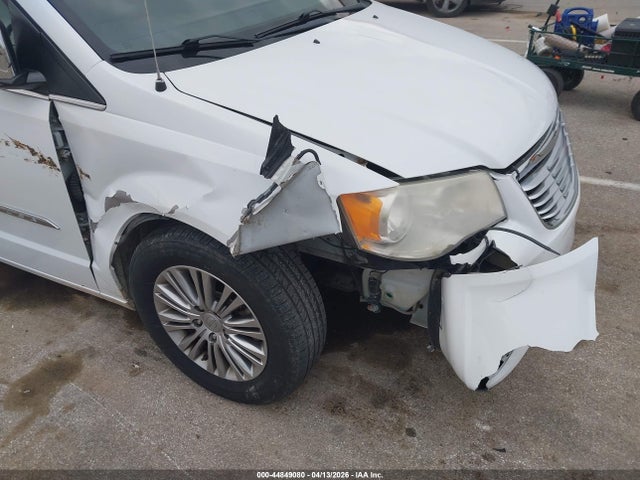 Продажа на аукционе авто 2014 Chrysler Town & Country Touring-l, vin: 2C4RC1CG1ER344057, номер лота: 44849080