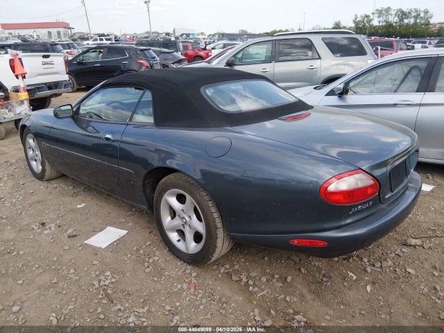 2000 JAGUAR XK8 SAJJA42C8YNA00752 Photo 2