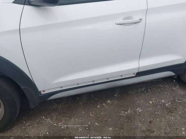 Hyundai TUCSON SE 2017 KM8J33A49HU469117 Image 18