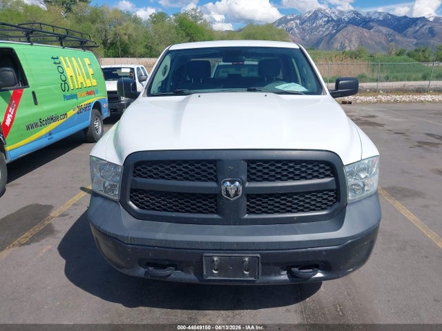 1C6RR7KG1HS753561 RAM 1500 Tradesman 4x4 5&#039;7 Box