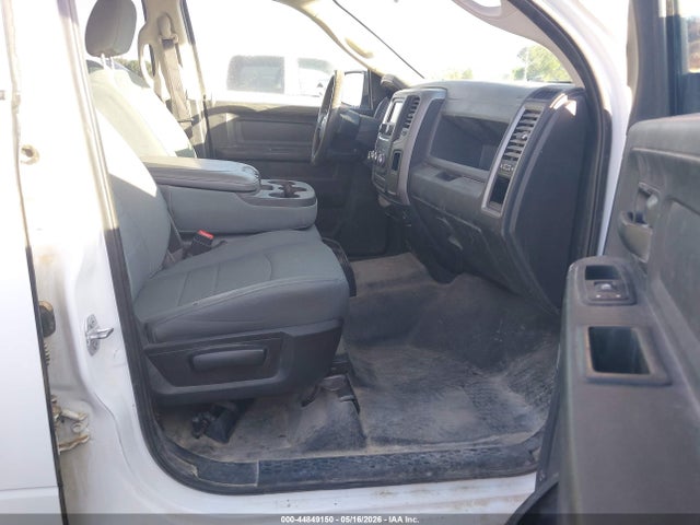 1C6RR7KG1HS753561 RAM 1500 Tradesman 4x4 5&#039;7 Box