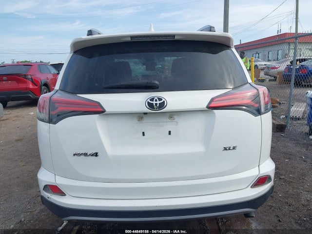 Toyota Rav4 Xle 2017 2T3WFREV4HW387452 Image 16