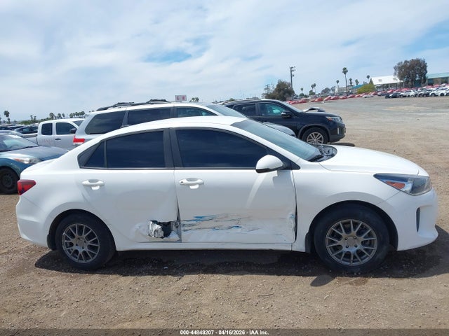 3KPA24AB4KE210410 KIA RIO LX