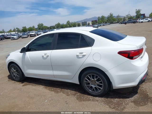 3KPA24AB4KE210410 KIA RIO LX