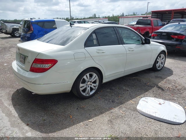 44849251 :رقم المزاد ، WDDGF54X68F116593 vin ، 2008 Mercedes-benz C 300 Luxury/sport مزاد بيع
