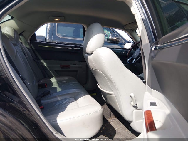 2007 Chrysler 300c მანქანა იყიდება აუქციონზე, vin: 2C3KA63H77H705852, აუქციონის ნომერი: 44849265