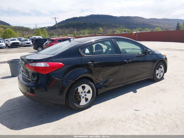 44849342 :رقم المزاد ، KNAFK4A68F5432522 vin ، 2015 Kia Forte Lx مزاد بيع