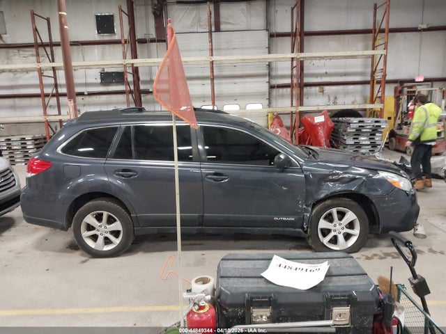 44849344 :رقم المزاد ، 4S4BRCAC1E3269537 vin ، 2014 Subaru Outback 2.5i مزاد بيع