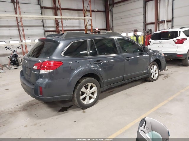 44849344 :رقم المزاد ، 4S4BRCAC1E3269537 vin ، 2014 Subaru Outback 2.5i مزاد بيع