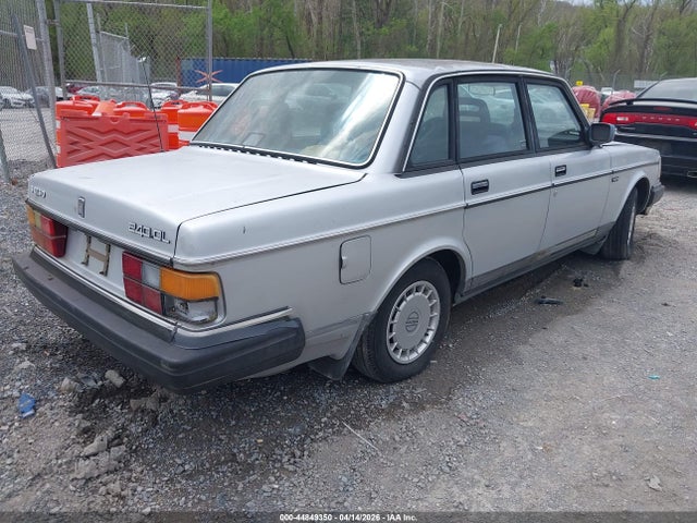 1990 Volvo 240 Dl მანქანა იყიდება აუქციონზე, vin: YV1AA8847L142237, აუქციონის ნომერი: 44849350