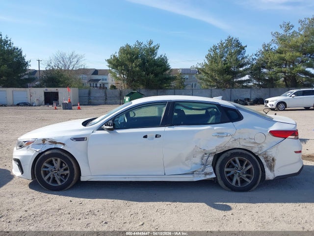 2020 Kia Optima Lx მანქანა იყიდება აუქციონზე, vin: 5XXGT4L30LG386361, აუქციონის ნომერი: 44849447