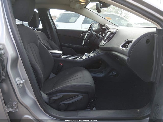 Продажа на аукционе авто 2015 Chrysler 200 Limited, vin: 1C3CCCAB1FN755406, номер лота: 44849466