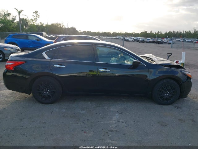 2017 Nissan Altima 2.5 S მანქანა იყიდება აუქციონზე, vin: 1N4AL3AP7HN334202, აუქციონის ნომერი: 44849513