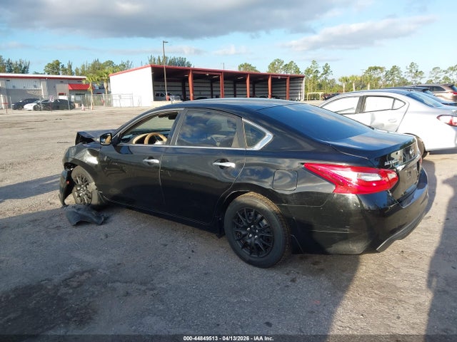 2017 Nissan Altima 2.5 S მანქანა იყიდება აუქციონზე, vin: 1N4AL3AP7HN334202, აუქციონის ნომერი: 44849513