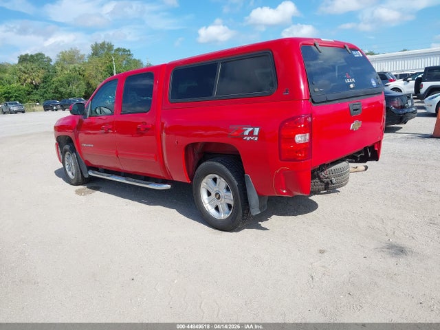 2011 CHEVROLET SILVERADO 1500 3GCPKSE39BG220274 Photo 2
