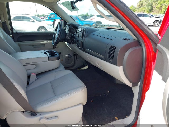 2011 CHEVROLET SILVERADO 1500 3GCPKSE39BG220274 Photo 4
