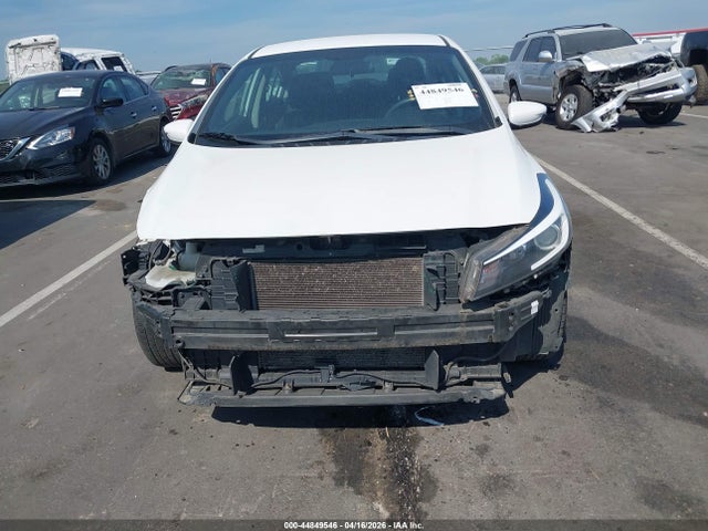 44849546 :رقم المزاد ، 3KPFL4A74JE200666 vin ، 2018 Kia Forte Lx مزاد بيع