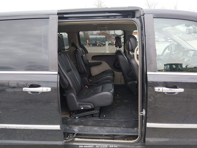 Продажа на аукционе авто 2011 Chrysler Town & Country Touring-l, vin: 2A4RR8DG6BR712115, номер лота: 44849567