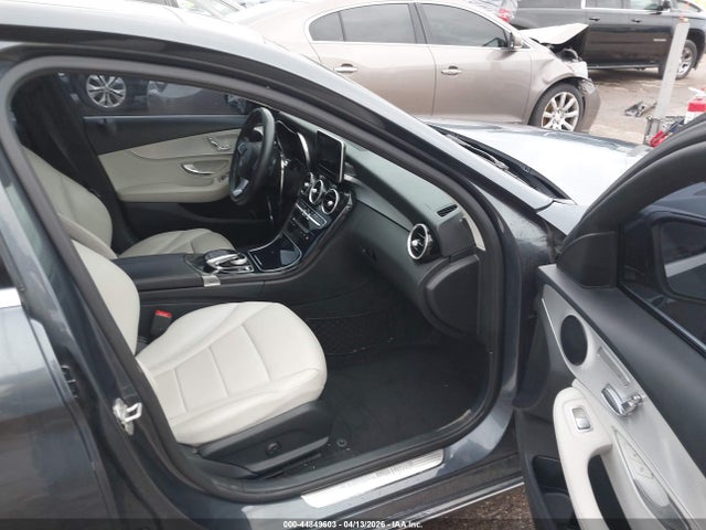 Продажа на аукционе авто 2016 Mercedes-benz C 300 4matic/luxury 4matic/sport 4matic, vin: 55SWF4KB0GU096852, номер лота: 44849603