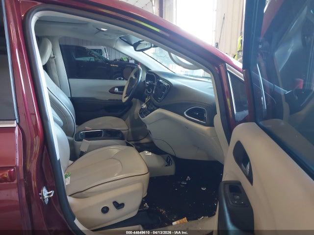 Продаж на аукціоні авто 2017 Chrysler Pacifica Limited, vin: 2C4RC1GG6HR531583, номер лоту: 44849610