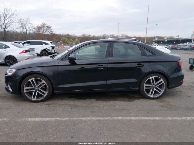 44849694 :رقم المزاد ، WAUB8GFF0J1054770 vin ، 2018 Audi A3 2.0t Premium مزاد بيع