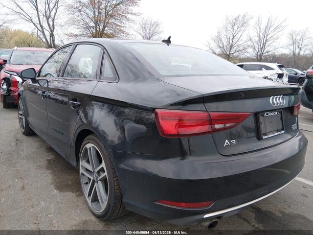 44849694 :رقم المزاد ، WAUB8GFF0J1054770 vin ، 2018 Audi A3 2.0t Premium مزاد بيع