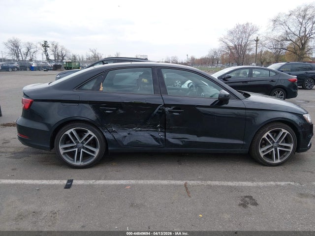 44849694 :رقم المزاد ، WAUB8GFF0J1054770 vin ، 2018 Audi A3 2.0t Premium مزاد بيع