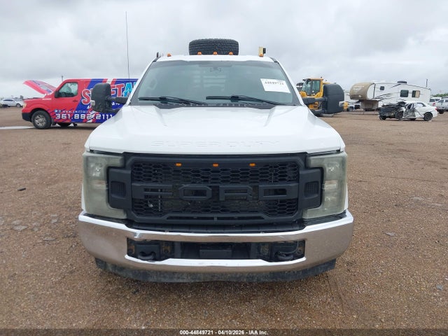 Продажа на аукционе авто 2019 Ford F-350 Chassis Xl, vin: 1FD8X3G62KED03471, номер лота: 44849721