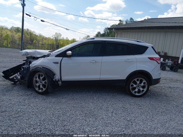 44849747 :رقم المزاد ، 1FMCU9J90GUB93963 vin ، 2016 Ford Escape Titanium مزاد بيع